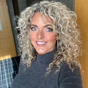 Meet your Posher, Amy